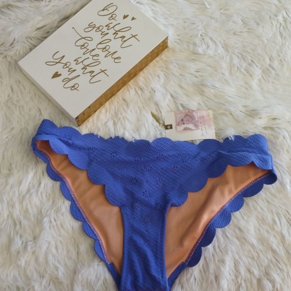 Jessica Simpson Small bottom swim suit